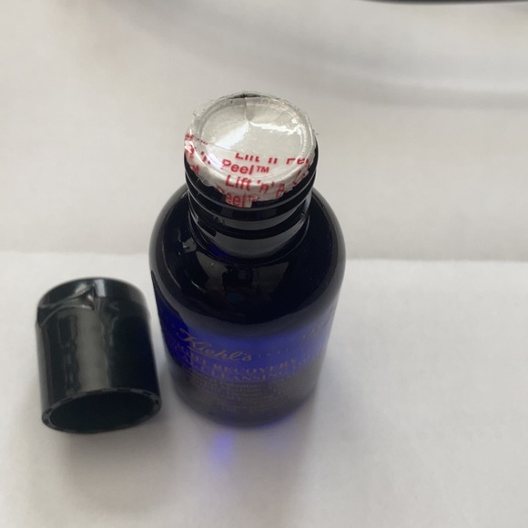 Kiehl’s Midnight Recovery Botanical Cleansing Oil - Picture 5 of 5